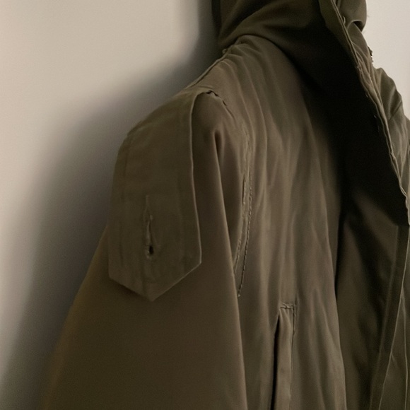 Forever 21 green army jacket. Size small - Picture 4 of 9